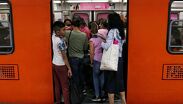 Usuarios comparten el avance de los trenes y afluencia de usuarios en el Metro CdMx. | Andrea Murcia | Cuartoscuro