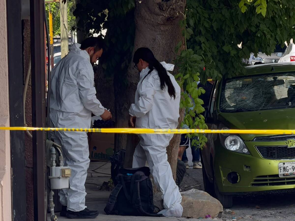 Un vecino solicitó apoyo para encontrar al joven, de aproximadamente 19 años; paramédicos acudieron al sitio para atender la emergencia
