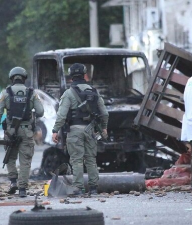 Tras la primera detonación, fueron lanzados varios artefactos explosivos en el mismo sector | Mario Caicedo