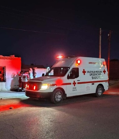 Vecinos denuncian que adolescentes agreden a transeúntes en Los Laureles; un padre resultó lesionado al proteger a sus hijas.
