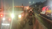 Tras el accidente, el paciente que era trasladado fue transferido a una ambulancia del CRUM para continuar su traslado.