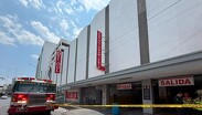 El establecimiento comercial donde sucedió el incidente se encuentra entre las calles Padre Mier y José Garibaldi. | Cortesía