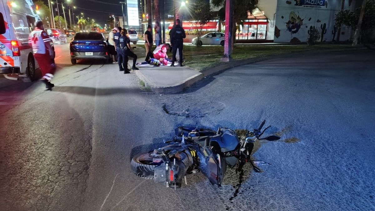 Peritos del Centro de Justicia Municipal acudieron al lugar para realizar las diligencias correspondientes y turnar el caso ante el juez calificador.