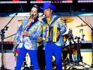 Los Tigres del Norte interpretaron temas como "La Mesa del Rincón" y "Ni Parientes Somos". | Jorge López