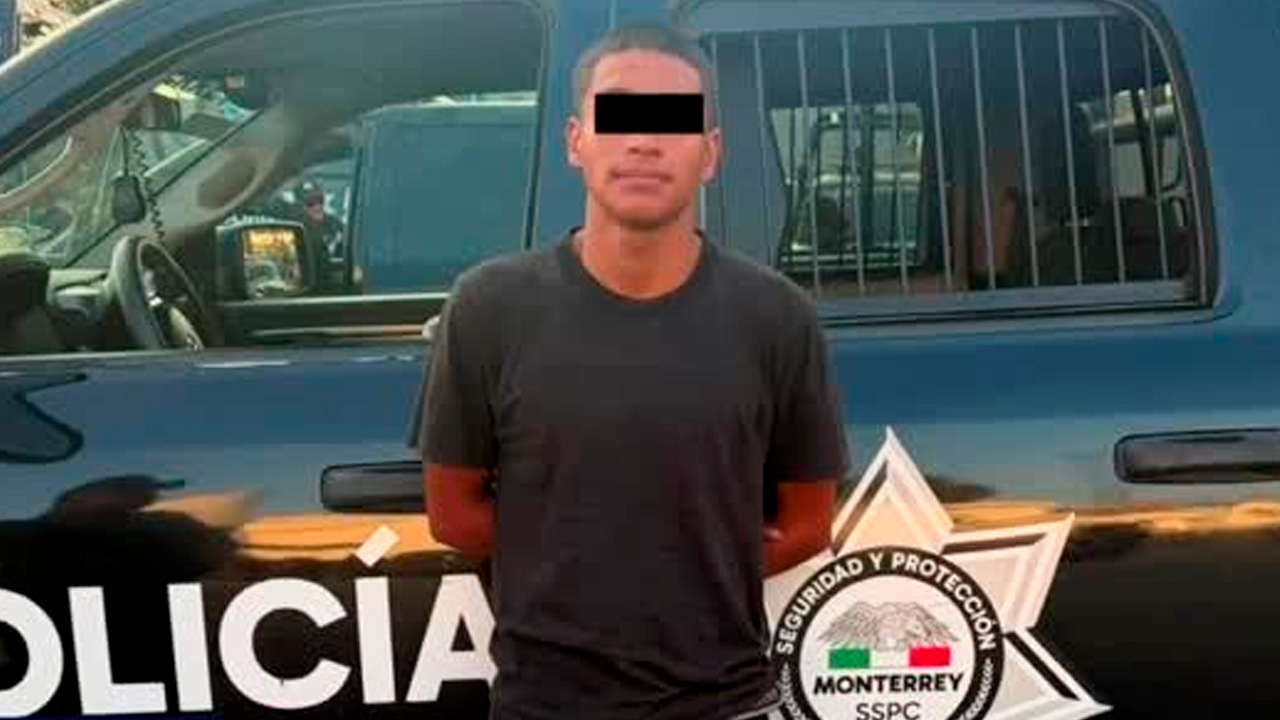 Cámaras del C4 ubican motocicleta robada y logran detención en Monterrey