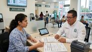 Una constancia de no derechohabiente ISSSTE e IMSS demuestra la falta de derechos o vigencia sobre un servicio médico. | Gemini