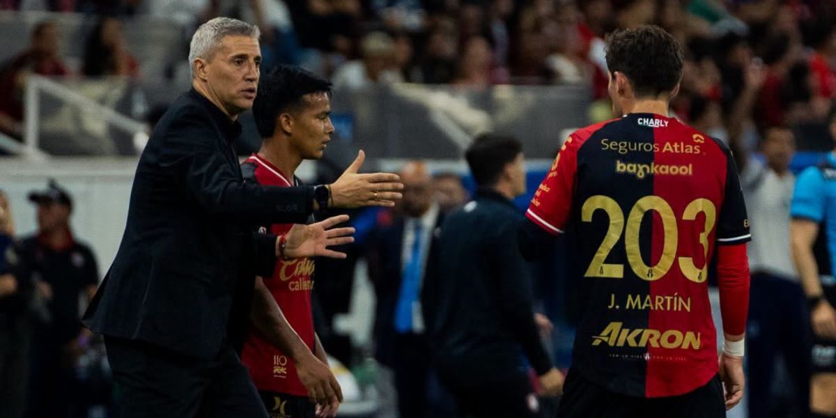 Crespo debutó con derrota contra Monterrey el pasado sábado | Atlas FC