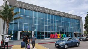 Entrada al Aeropuerto Internacional de Puebla | Es Imagen