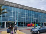 Entrada al Aeropuerto Internacional de Puebla | Es Imagen