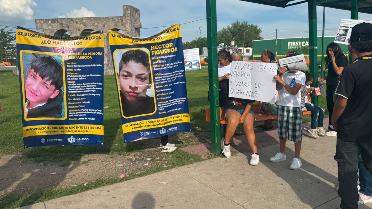 Las familias de los menores piden el apoyo de la ciudadanía para obtener información sobre su paradero