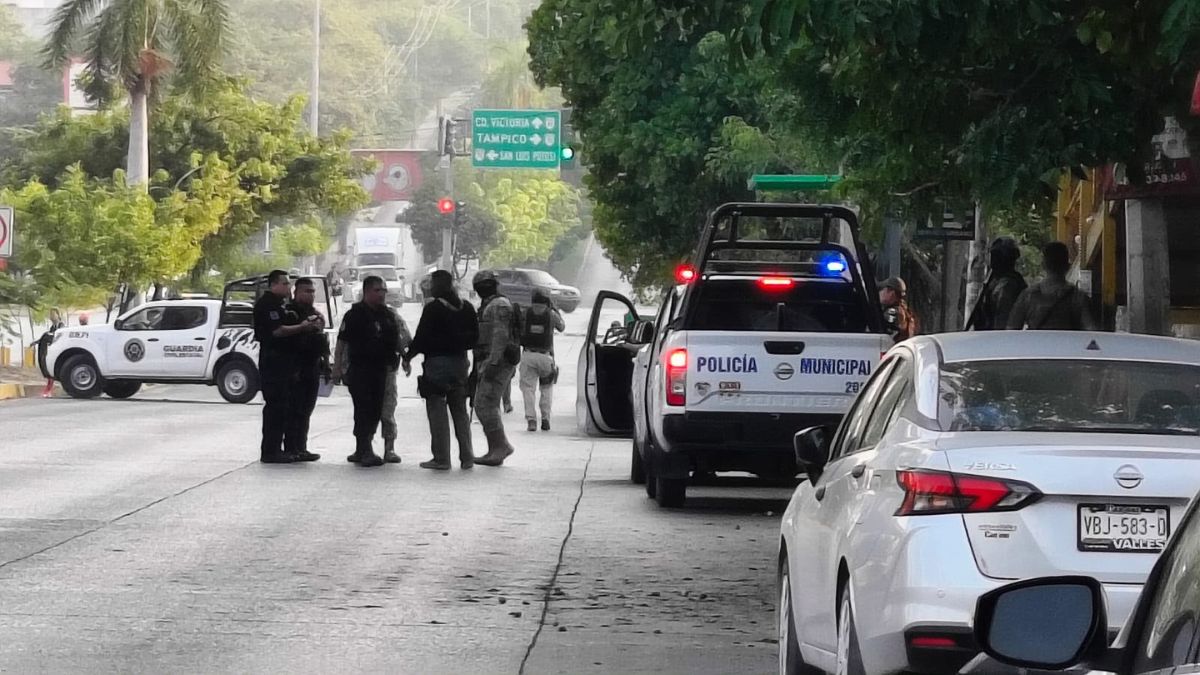 El hallazgo ocurrió alrededor de las 6:00 de la mañana sobre el bulevar México-Laredo. | Redes Sociales