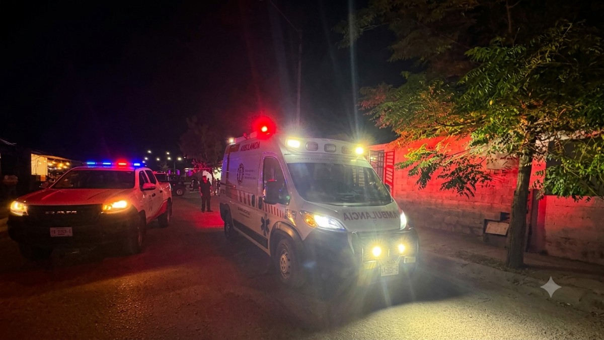 La mujer fue valorada por personal de emergencias; sin embargo, se confirmó que no contaba con signos de vida.