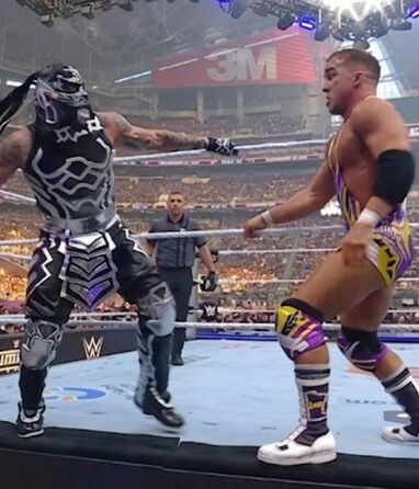 Penta el Cero Miedo defendió su Campeonato Intercontinental de WWE ante el recién desenmascarado Chad Gable.