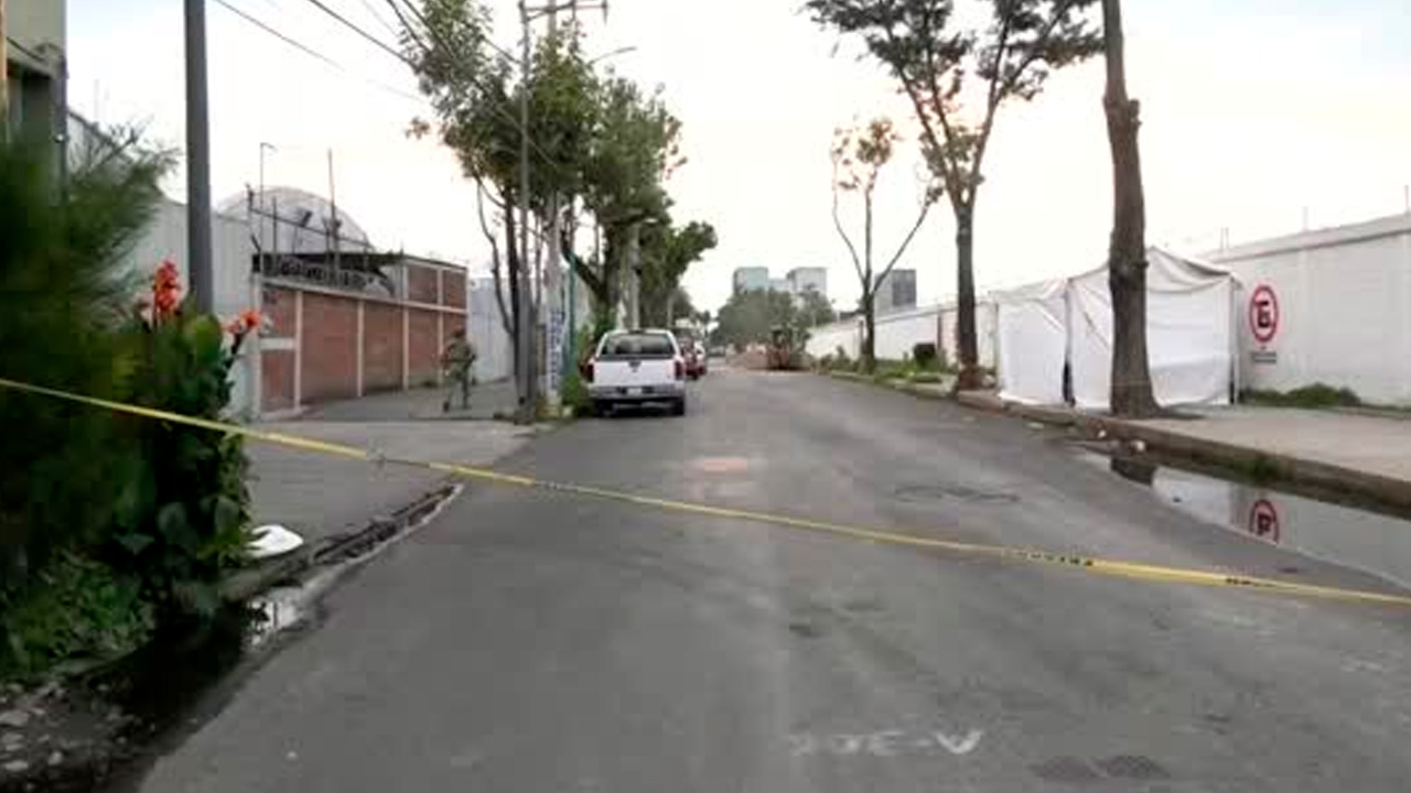 Persiste olor a hidrocarburo en Iztacalco tras fuga por toma clandestina