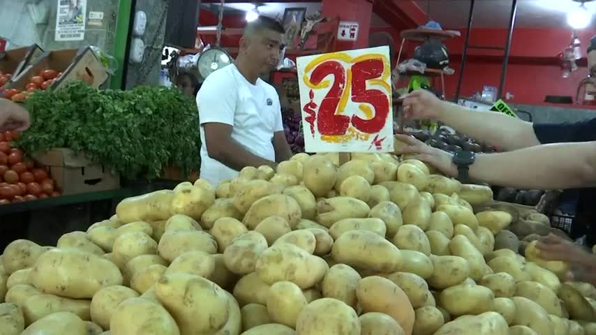 Precios de alimentos siguen inestables en Monterrey; familias ajustan sus compras