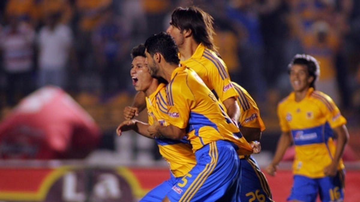 Tigres venía de salvarse del descenso a obra del Necaxa tras un empate 1-1 ante Morelia en el Universitario.