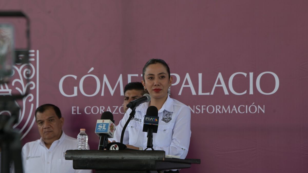 La alcaldesa explicó que esta acción responde a un rezago histórico en materia de alumbrado público.