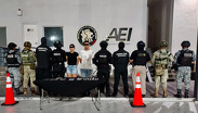 Detienen a pareja con más de 100 dosis de droga en el Centro de Monterrey