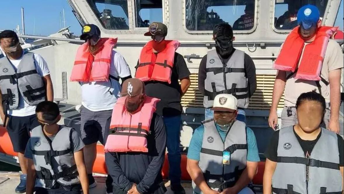 Los implicados fueron puestos bajo la supervisión de la Patrulla Fronteriza para definir su situación legal.