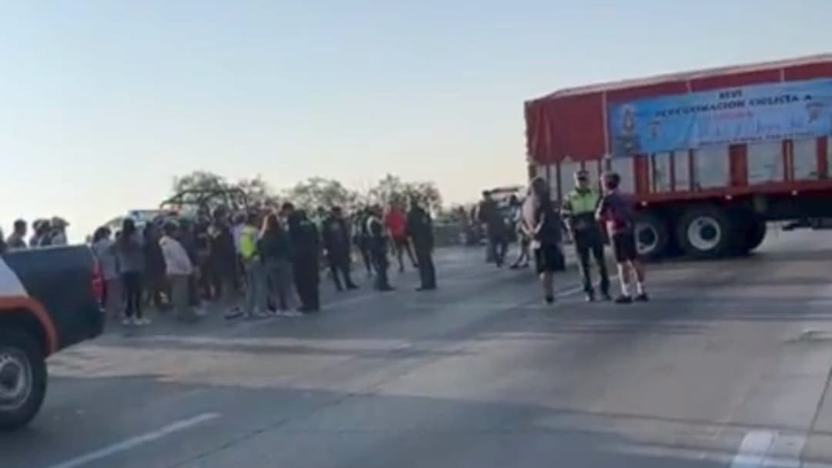 El percance ocurrió la mañana de este martes en el kilómetro 164 de la carretera federal 57. | Redes sociales.