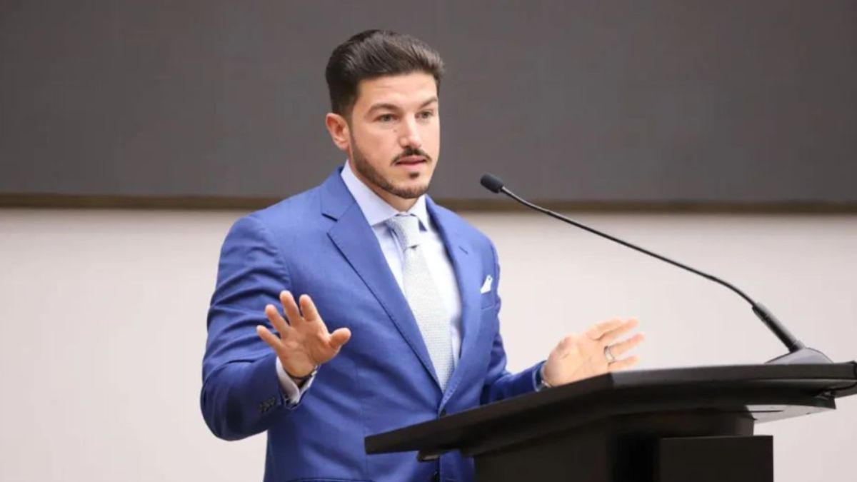 Samuel García señaló que el Congreso local, ha mantenido durante cuatro años la negativa de aprobar un presupuesto.