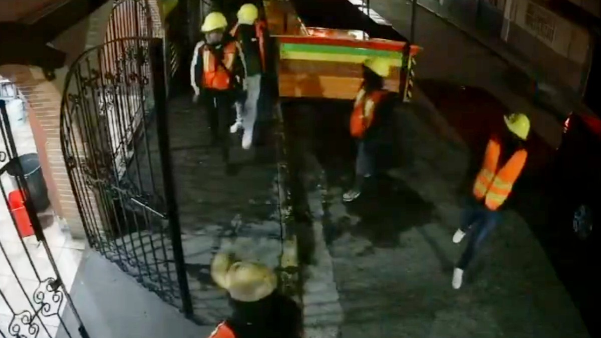 El asalto fue contra el negocio Coyote Burguer, donde lograron sustraer cerca de 700 mil pesos en efectivo / Daniel Hernández
