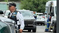 Auxilian hombre que queda prensado entre dos autos en San Nicolás