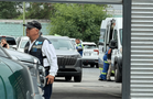 Auxilian hombre que queda prensado entre dos autos en San Nicolás