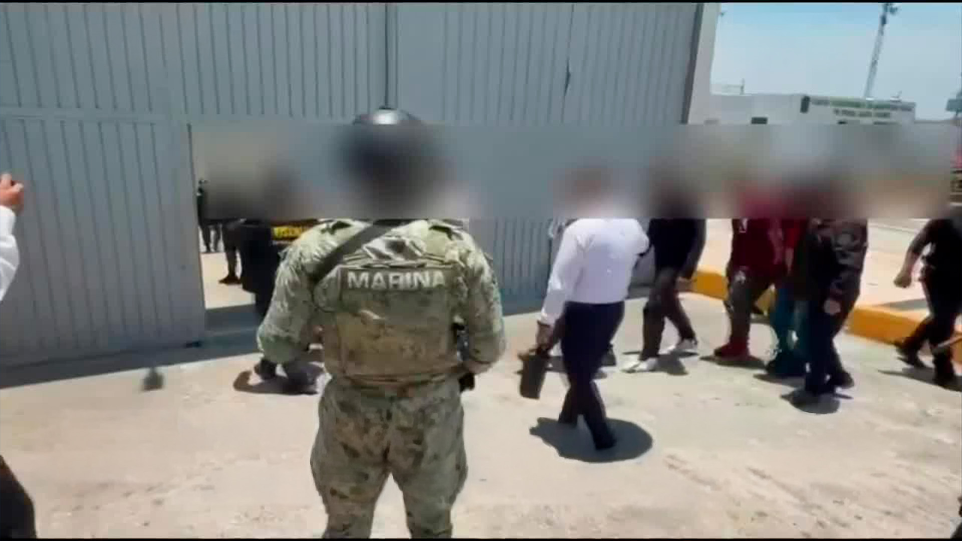 Golpe al despojo en Ecatepec: Caen 10 integrantes de banda criminal y liberan 66 casas en un solo día