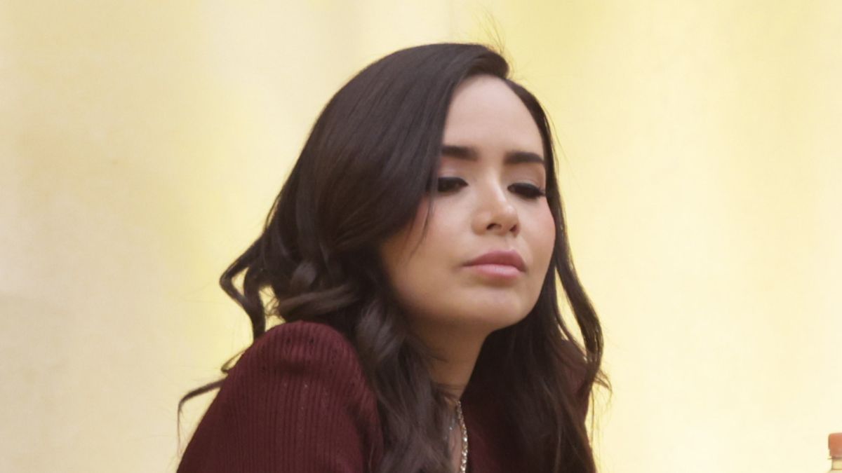 Graciela Palomares, legisladora de Puebla por Morena, durante la entrevista donde se declaró "totalmente arrepentida" / Agencia Es Imagen