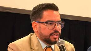 Jahaziel Castañeda denunció que grupos delictivos están usurpando el nombre de asesores.