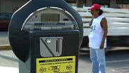 Mantiene una tarifa de $1 por 9 minutos y un 30% de descuento en infracciones de $250 liquidadas en tres días, con vigilancia en el sector.