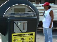 Mantiene una tarifa de $1 por 9 minutos y un 30% de descuento en infracciones de $250 liquidadas en tres días, con vigilancia en el sector.