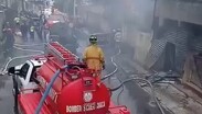 Carlos narra la fuerte explosión de una pipa en la colonia Las Granjas de Cuernavaca. / Redes sociales