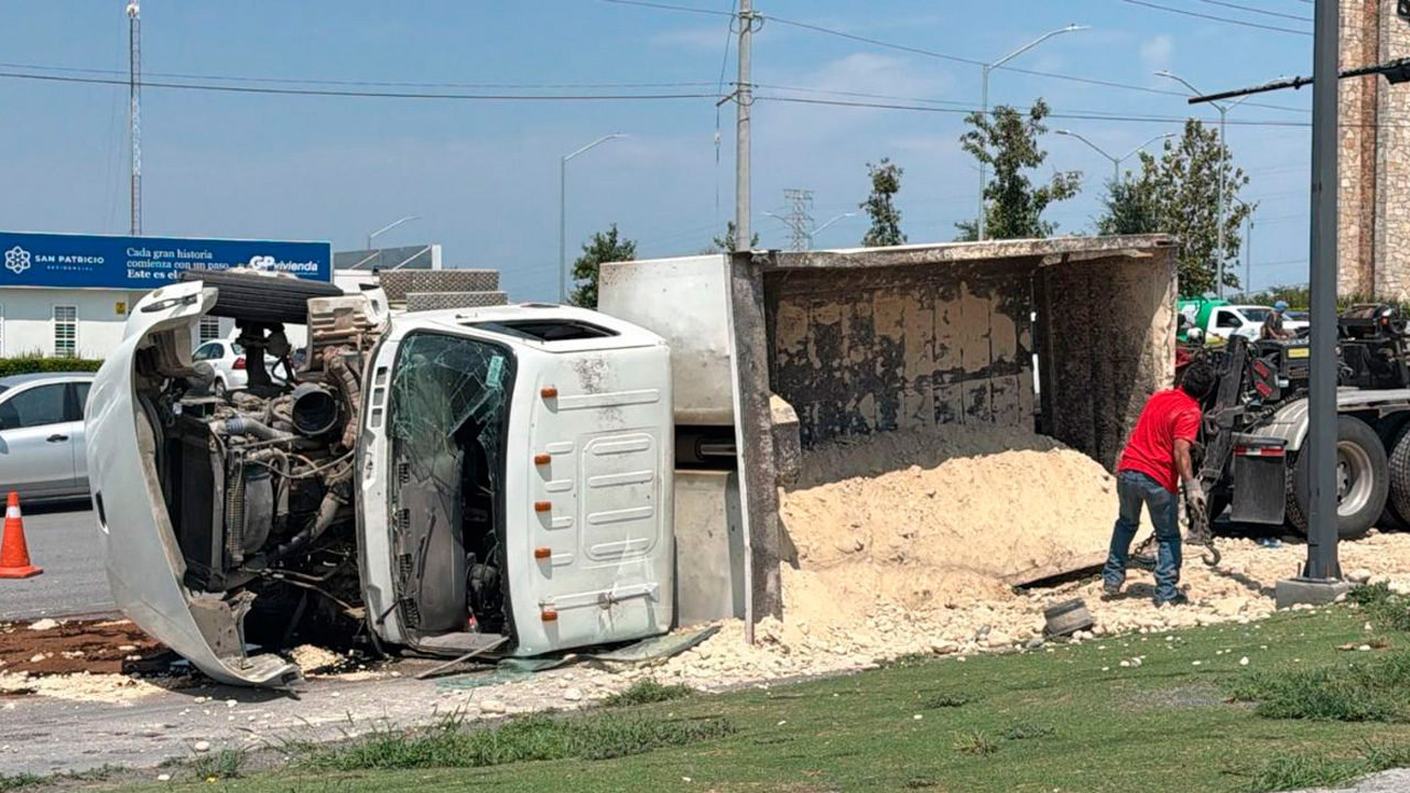 Choque múltiple en Juárez deja seis lesionados tras impacto de camión de carga