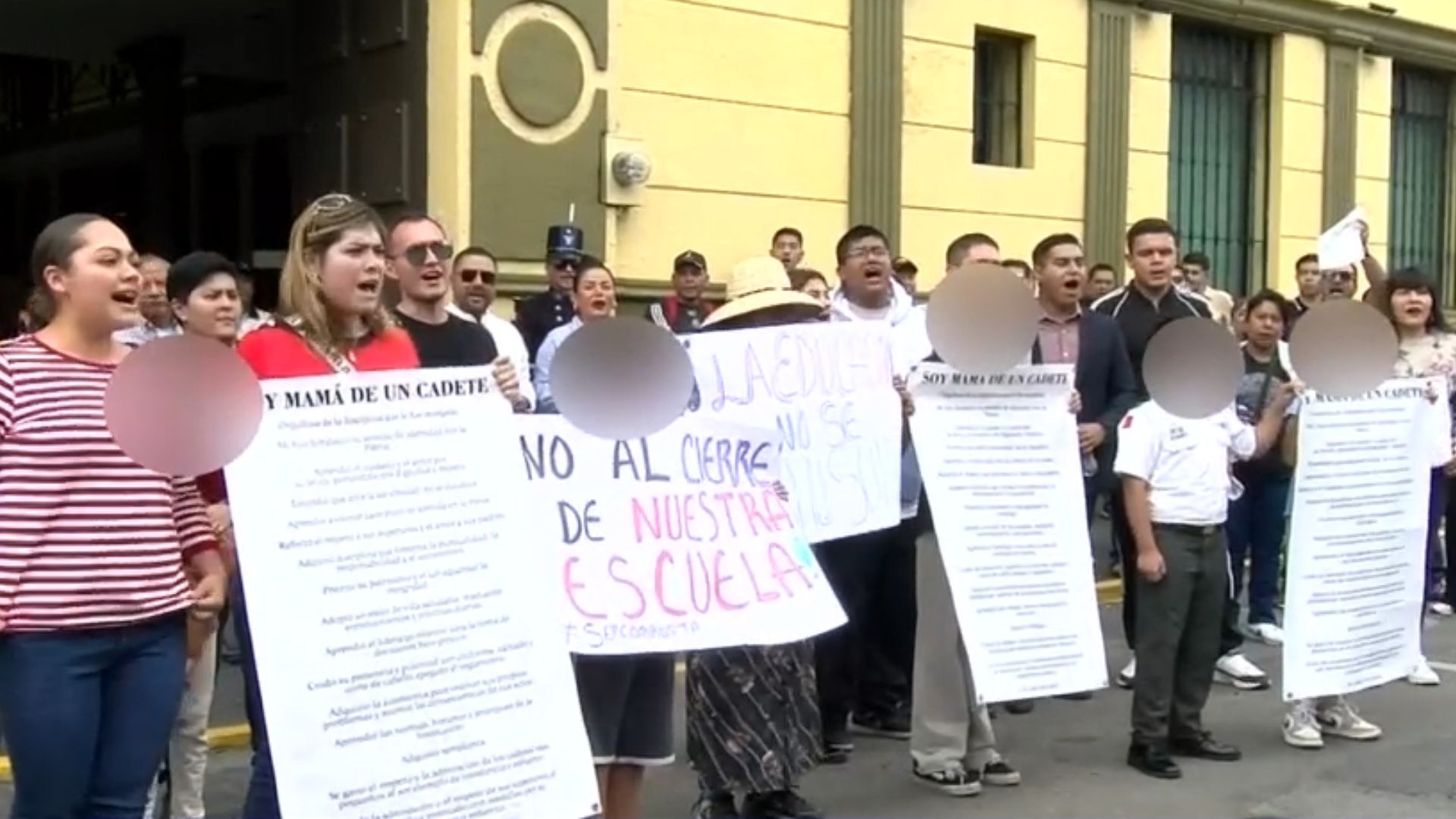 Comunidad educativa rechaza clausura de Academia Militarizada en Puebla
