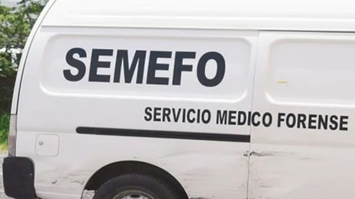 El cuerpo fue trasladado a las instalaciones del Servicio Médico Forense para realizar la necropsia de ley
