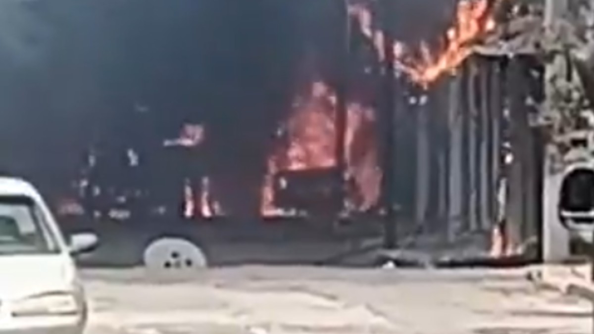 La explosión dejó varios daños materiales en la colonia Las Granjas en Cuernavaca | Redes Sociales