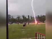 El accidente ocurrió el pasado martes en el estadio Santiphap, ubicado en la localidad de Sungai Golok | Redes sociales