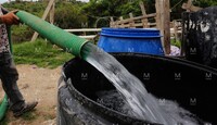 El suministro de agua mediante pipas exige controles sanitarios estrictos. | Dany Béjar.