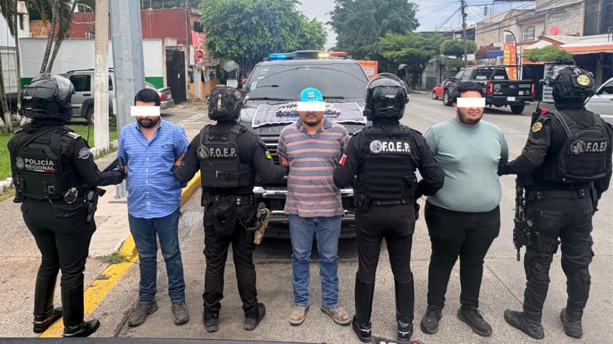 Detienen a 3 sujetos en Tonalá con 2 millones de pesos en efectivo.