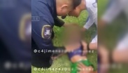 Un elemento de la policía le salvó la vida a un niño de 3 años que estaba ahogado en un lago en Teotihuacán, Edomex. | C4 Carlos Jiménez