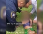 Un elemento de la policía le salvó la vida a un niño de 3 años que estaba ahogado en un lago en Teotihuacán, Edomex. | C4 Carlos Jiménez