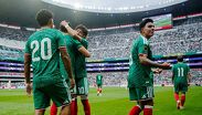 Cristóbal Alfaro firmó un doblete estelar que le dio a México su decimoquinto campeonato de la categoría en la Confederación.