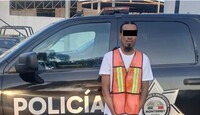 Elementos policiales interceptaron al sospechoso en el cruce vial del primer cuadro de la ciudad.