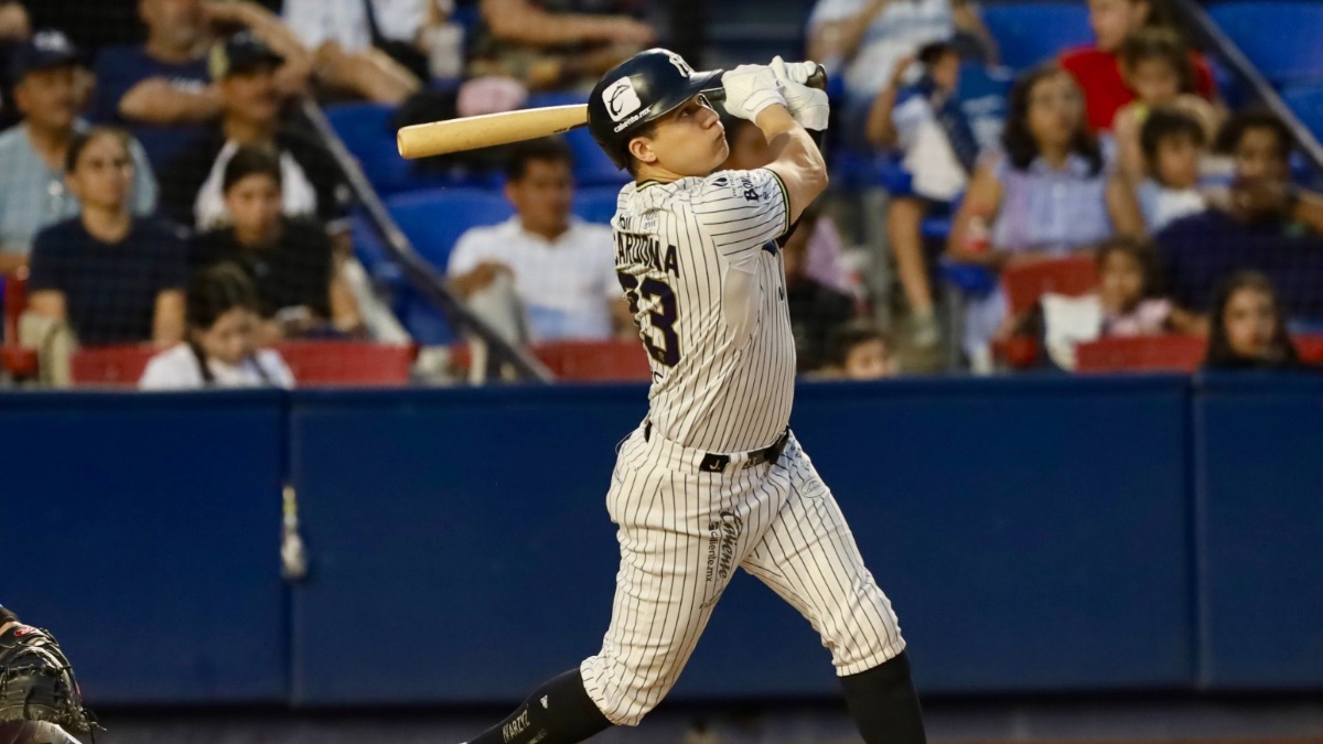 José Cardona, pelotero de los Sultanes de Monterrey.
