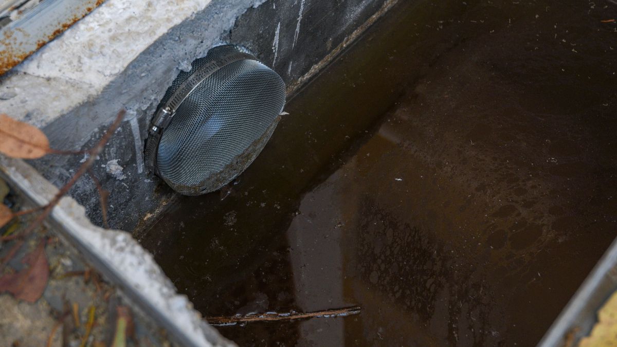 Seis personas murieron presuntamente intoxicados tras una limpieza de cisterna en Xochihuehuetlán, Guerrero. | Cuartoscuro