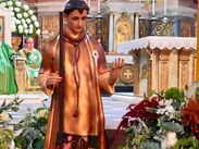 El arzobispo de Puebla, Víctor Sánchez Espinosa, durante la misa dominical en la Catedral / Elvia García