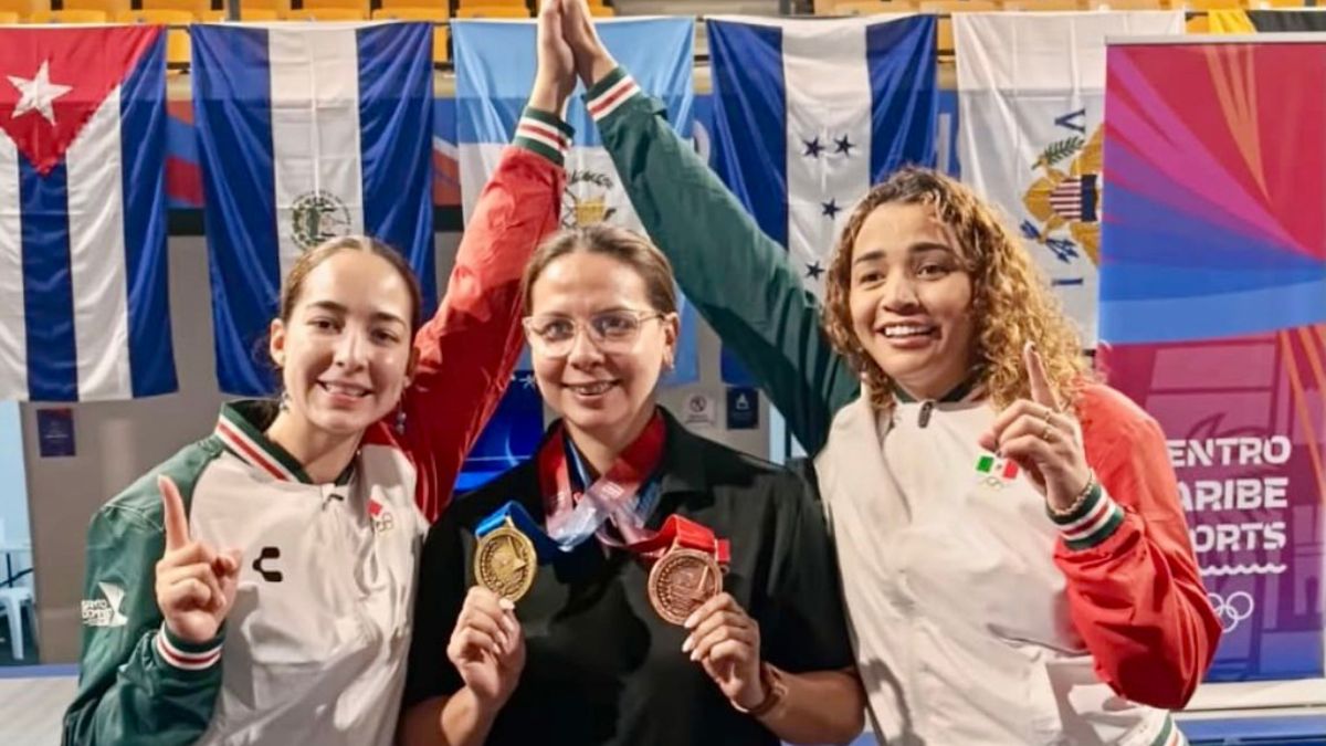 Atletas de la delegación de Jalisco celebrando sus medallas en los Juegos Centroamericanos y del Caribe Santo Domingo 2026 | Desarrollo Social Jalisco