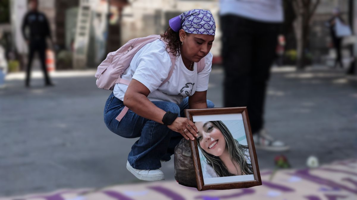 Familiares y amigos de Karla Valeria exigen a la Fiscalía General del Estado de Puebla una investigación transparente / Es Imagen
